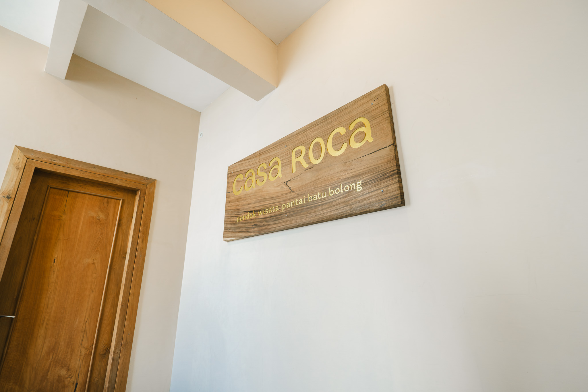 Casa Roca shared corridor and walkway — photo 7 of 8